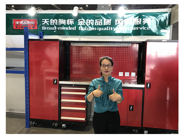工具柜廠家天金岡創(chuàng)始人周艷玲和她的追夢之路！